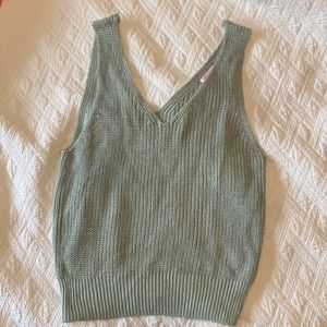 Pink lily size medium tank - never worn!